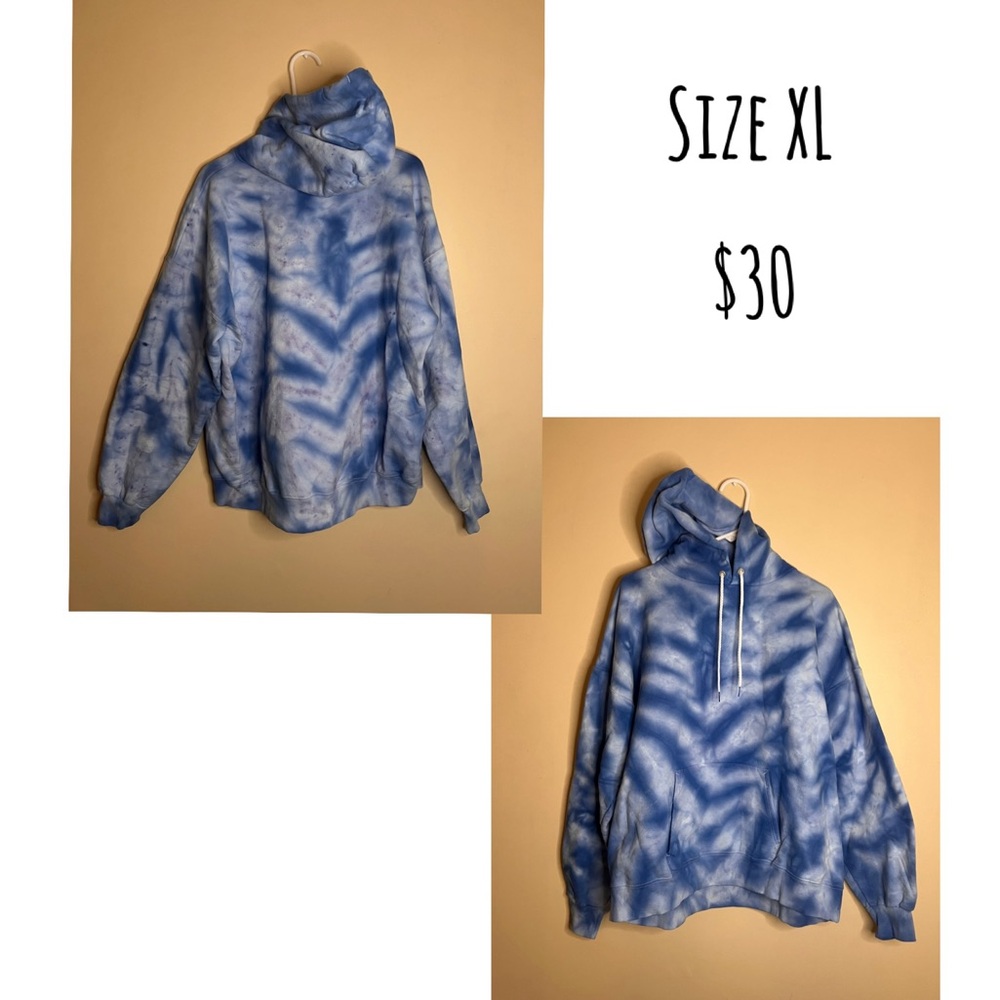 Blue Tie-Dye Hoodie XL